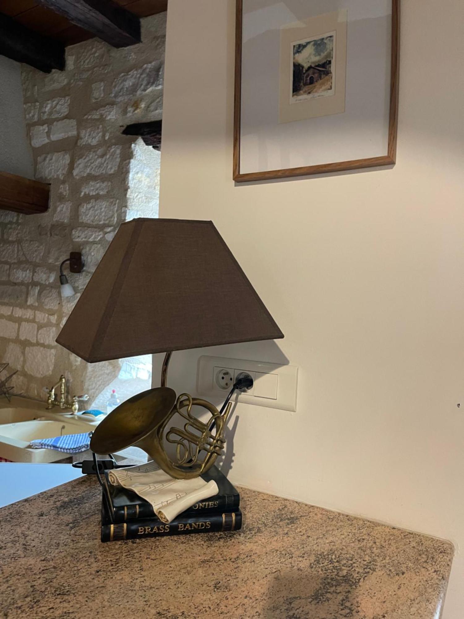 La Maison D'Alienor - Gites De Caractere A Chablis - 89 Eksteriør billede