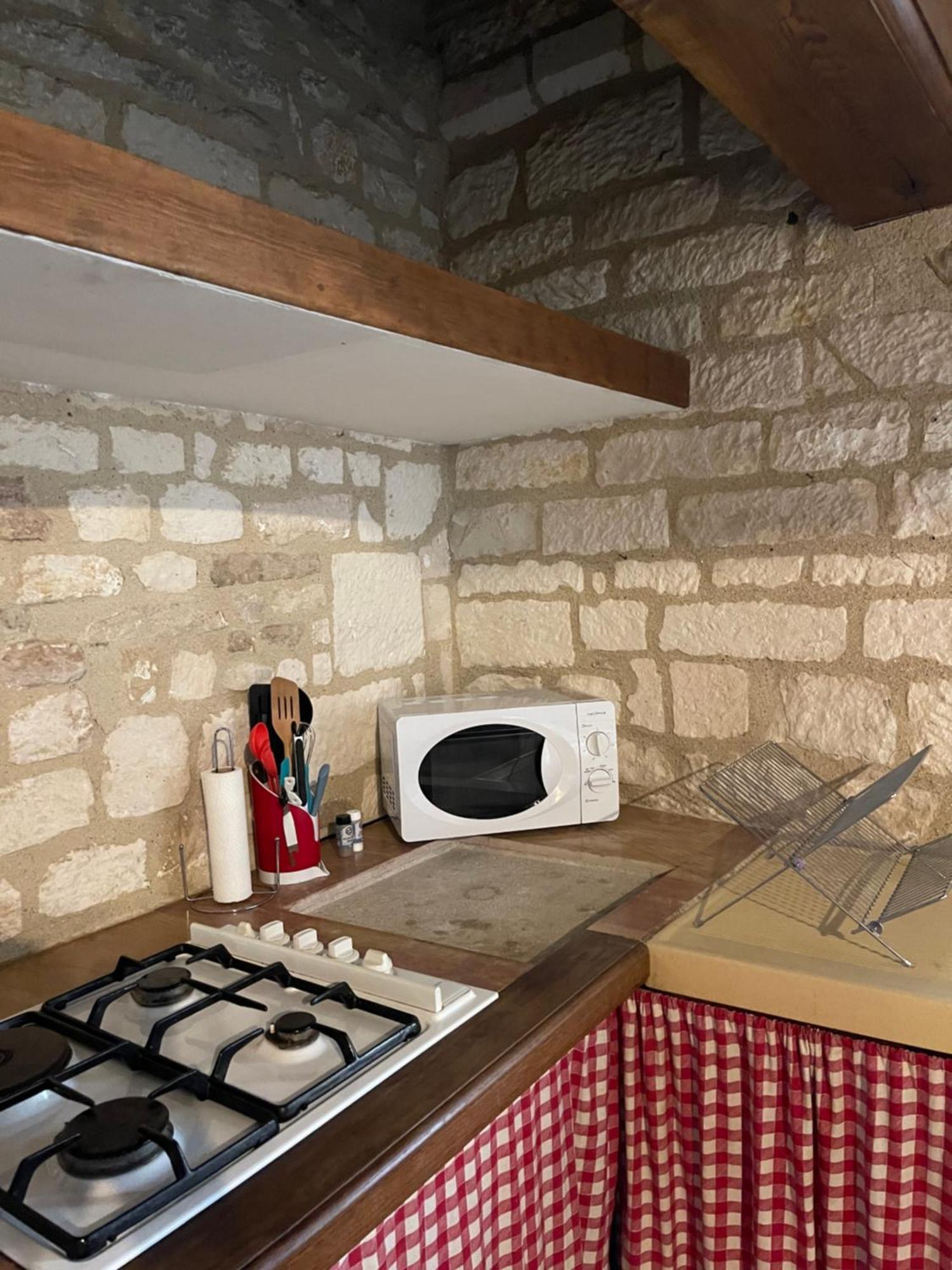 La Maison D'Alienor - Gites De Caractere A Chablis - 89 Eksteriør billede